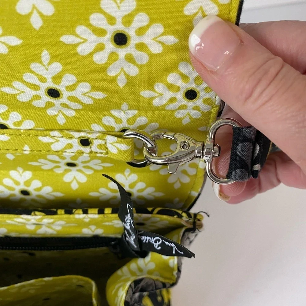VERA BRADLEY Baroque HANDBAG Purse Black Acid Yellow White Satchel‎ Crossbody